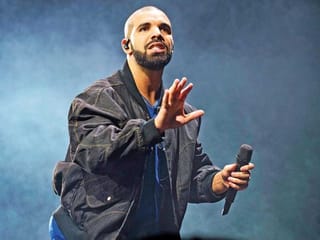Rapper Drake offers to cover medical bills of fan suffering from multiple sclerosis