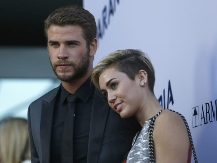 TAB_Miley-Cyrus-and-Liam-Hemsworth-2-1548051258045