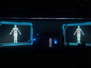 Shaikh Hamdan uses a hologram to make his point