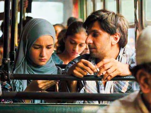 Alia Bhatt and Ranveer Singh in ‘Gully Boy’.