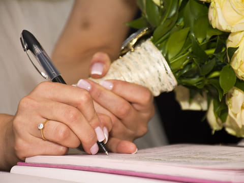 Marriage, birth or education certificates, in addition to a number of other types, can be attested online through the website of the Ministry of Foreign Affairs and International Cooperation. Illustrative image.