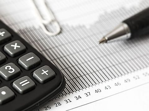 The Federal Tax Authority (FTA) has announced that any person or group has the right to apply to the FTA to reduce or exempt them from the penalty imposed for the violation of the provisions of tax legislation.