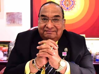 Video: Textile magnate Vasu Shroff's rise to fame in Dubai from a salesman and Indian school teacher  