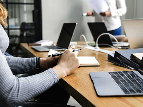 The 'hot desk' concept is back from COVID-19 induced cold storage. As the Expo opening day nears, flexi workspaces could be back on the charts. And in a big way. 