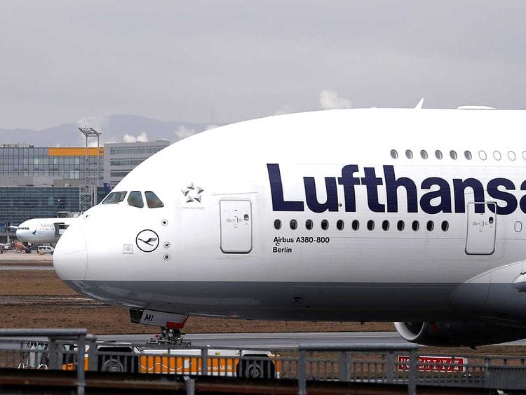 2019-04-16T095726Z_73227531_RC158F0793C0_RTRMADP_3_LUFTHANSA-RESULTS-(Read-Only)