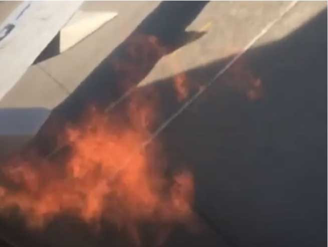 B737 engine flames