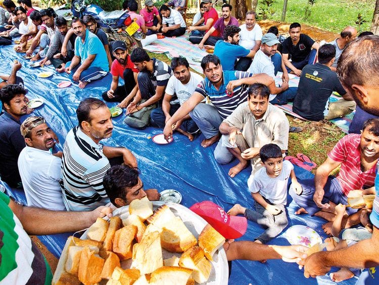 WLD_190425--Sri_Lanka_Blasts_Muslim_Fear1-(Read-Only)
