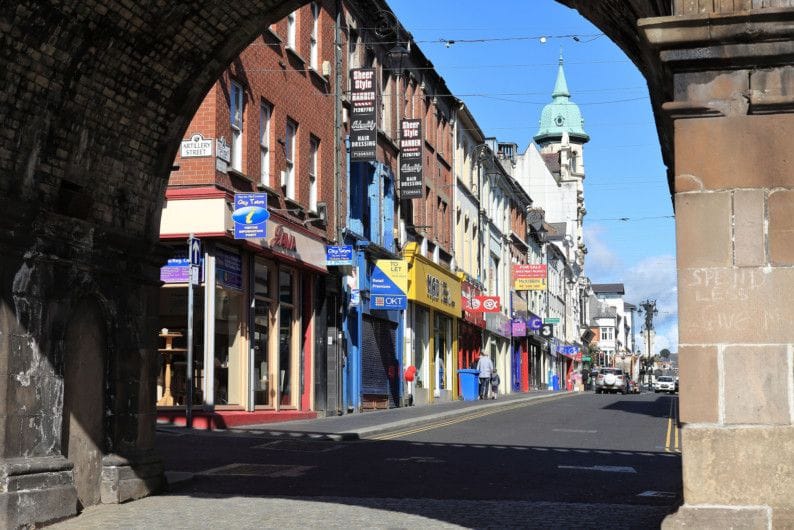 OPN_Ireland_street-1556541212184