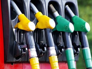 11 ways to save money on petrol in the UAE