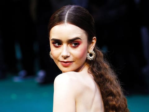 Lily Collins 