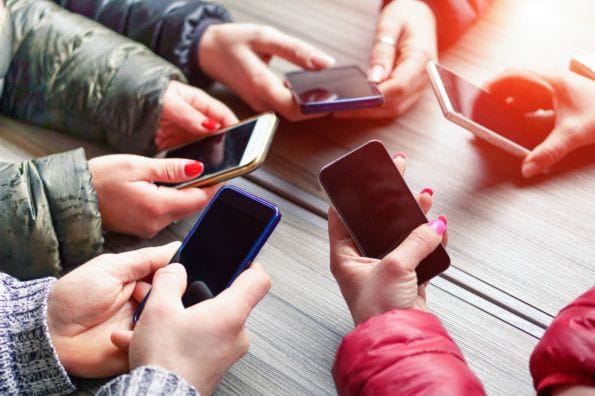 RDS  PHONE ADDICTION67-1557149469789
