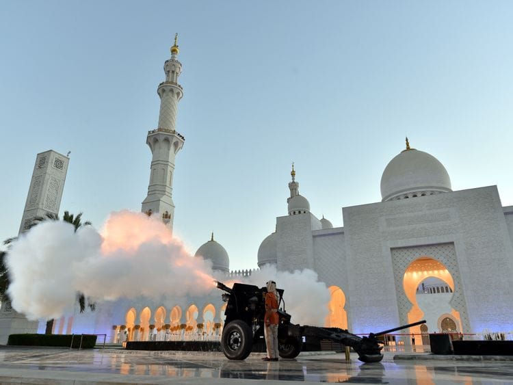 RDS_190506 Ramadan Cannon 5 news