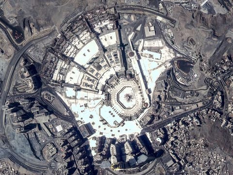 KhalifaSat shared an image of the world’s largest mosque, Masjid Al Haram, which covers an area of 400,800 square metres. File photo