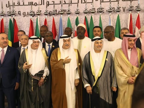 Saudi Arabia's Foreign Minister Ibrahim Al-Assaf (C,) Foreign Minister of Turkey Mevlut Cavusoglu (L), UAE Minister of State for Foreign Affairs Anwar Gargash (2R), and Saudi Minister of State for Foreign Affairs Adel al-Jubeir (R) pose for a photo for the 14th Islamic Summit in Jeddah on May 30, 2019, ahead of the Gulf, Arab, and Islamic summit to be held in Makkah today and tomorrow. 