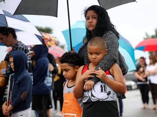 In wake of shooting, gun control becomes platform for Democrats