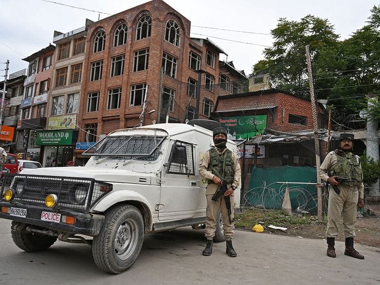 Indian paramilitary troopers