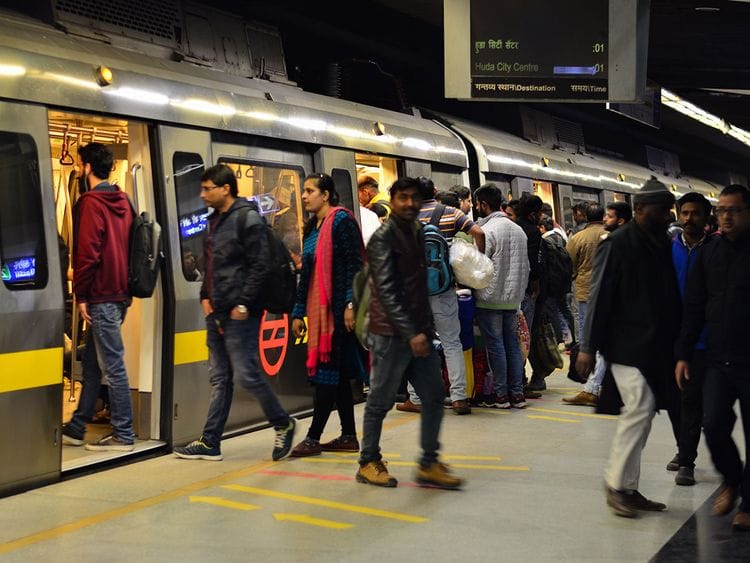 India-Rising-overview-boarding-train-for-web