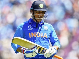 Cricket World Cup: MS Dhoni again draws flak on Twitter for his slow batting