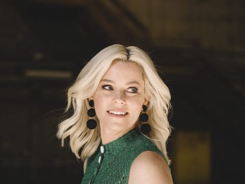 FILE — Actress and director Elizabeth Banks at the Universal Studios lot in Universal City, Calif., Dec. 1, 2017. Banks sees more opportunities for film projects, thanks to streaming services, but she says the financial returns will be smaller for everyday workers. (Elizabeth Weinberg/The New York Times)