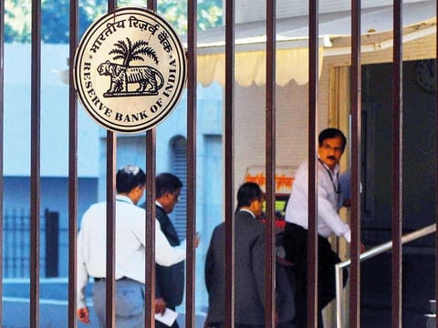 Staff enter the RBI headquarters in Mumbai.  India’s central government has brought urban and multi-state cooperative banks under the direct supervision of the Reserve Bank.