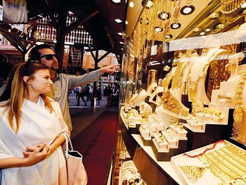 Traders are only seeing “desperate buying” from those shoppers who are concerned that if they delay, prices might shoot up again. 