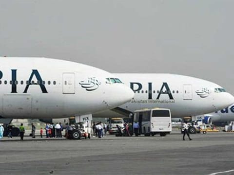 For the UK incoming and outgoing travel from Pakistan is still categorised as high-risk