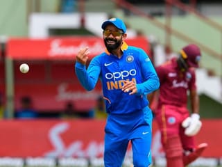 Kohli breaks Miandad's 26-year-old record