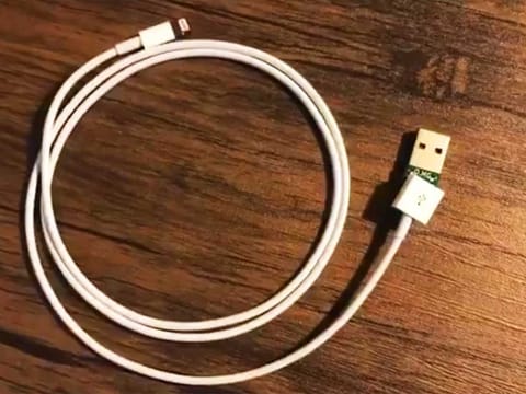The O.MG cable looks normal from the outside like any other charging cable