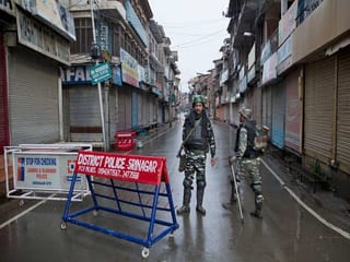 Kashmir: Story of blockade that has gone into Day 50