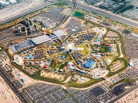 The Expo 2020 location will feature large areas for open-air celebrations, including the Al Fursan Park and Jubilee Park. The Al Wasl Dome will serve as a giant screen.