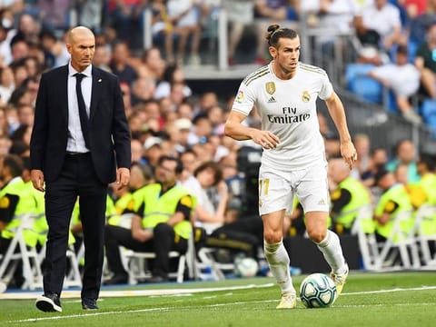 Real Madrid's coach Zinedine Zidane and Gareth Bale 