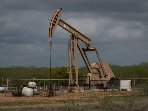 US oil output will rise to more than 11.9m bpd in 2022 and to nearly 12.8m bpd in 2023.