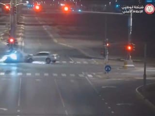 UAE: Three heavy penalties for jumping a traffic light – fine, black points and impoundment of vehicle