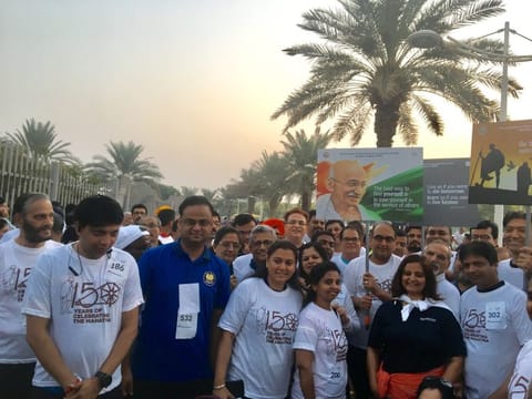 Hundreds of Indian expatriates participated in the 4k run a 2k walk for peace and tolerance in Dubai on Wednesday to commemorate the 150th birth anniversary of Mahatma Gandhi. 