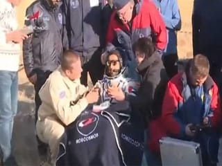 Pictures: Hazzaa AlMansoori back on earth from ISS