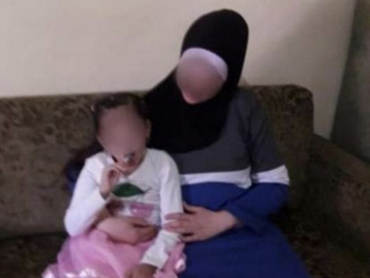 Lebanese_mom_daughter