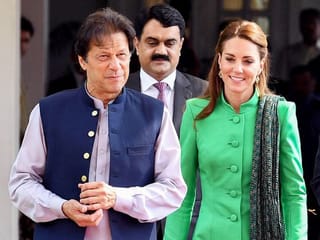 Duchess Kate wears a traditional Pakistani Shalwar Kameez on her visit to Pakistan