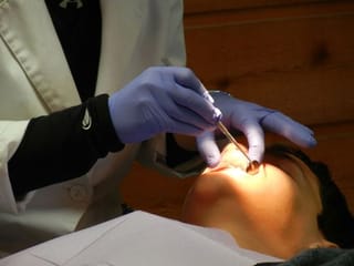 Dentist operated on 12 patients immediately after HIV patient