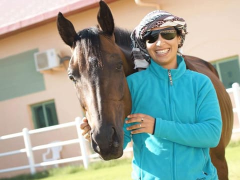Ana Mendez, the former endurance ride turned flat-racing trainer, has made a flying start to her new career in the UAE.