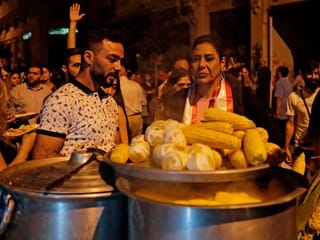 In pictures: Lebanon protests a boon for street vendors