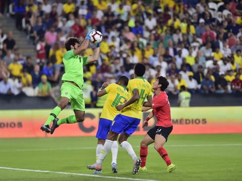 Brazil were in ruthless form as they beat Korea Republic 3-0 in their Brazil Global Tour friendly in Abu Dhabi on Tuesday. 