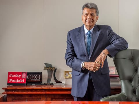 Jacky’s Electronics is a household name in the UAE. Not an easy feat in any which way to achieve, especially when your chips are down. 