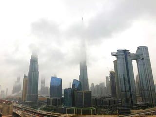 Video: Thunderstorm in Dubai, Burj Khalifa disappears behind fog