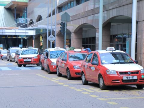 It turned out that I managed to get hold of only the driver’s name, not the car number