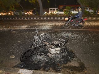 Video: Students report tear gas firing in campus, Delhi buses burnt