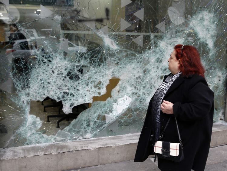 Copy of Lebanon_Protests_75236.jpg-29eea~1-1579091177594
