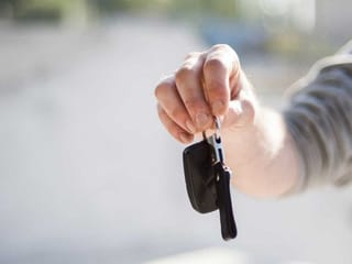 Do you need to rent a car in the UAE? We have all the information you want.