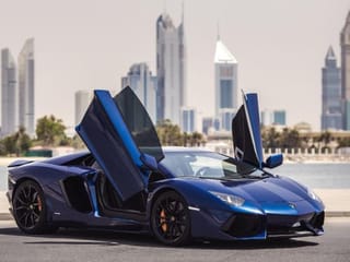Want to rent a luxury car in the UAE? Here is what you need to know