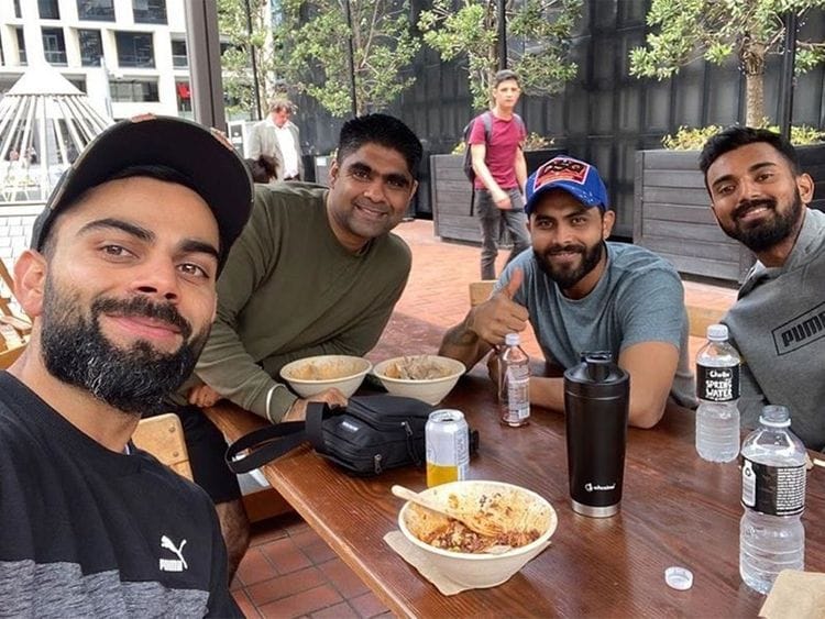 In the picture, Kohli is accompanied by Ravindra Jadeja, K.L. Rahul and Manish Pandey. 