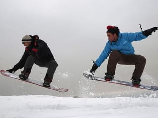 War-weary Afghan youth turn to snowboarding for thrills